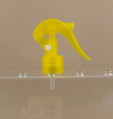 家庭用掃除用の黄色いミニトリガースプレーヤー
