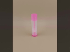 リップスティック用のピンク色の蓋付きの小さな滑らかな透明なリップバルムパッケージ