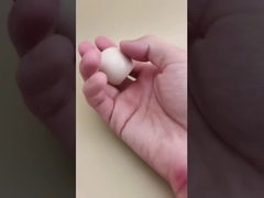 化粧品ボトルのための米白色プラスチック製滑らかな球形蓋