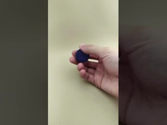 繊細 な デザイン の 肌 ケア ボトル の 濃い 青い プラスチック 蓋