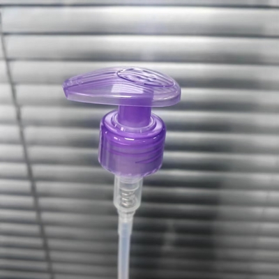 透明な紫色ボディ ローション ポンプは非1.20を- 1.50ml/Tこぼす