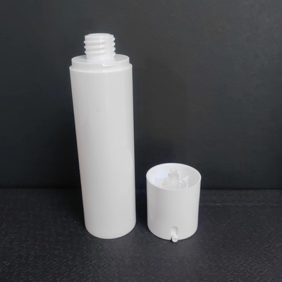 80ml 容量 マット/光り輝く表面の空気のないポンプボトル