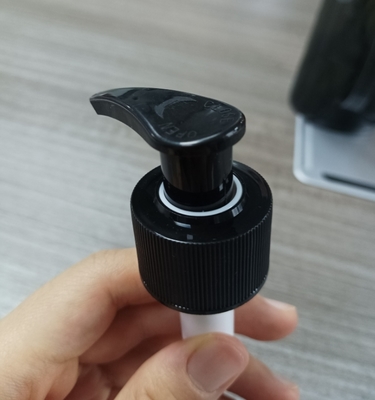 ブラックマットローションディスペンサーポンプ 多用途 再利用可能 K202-1