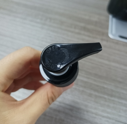 ブラックマットローションディスペンサーポンプ 多用途 再利用可能 K202-1