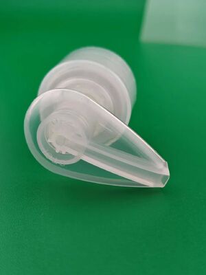 全プラスチック 28mm 左右ロック 配給ローションポンプ
