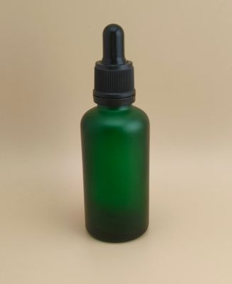 繊細なデザインのクリアダークグリーンドロッパーボトル（エッセンス用）